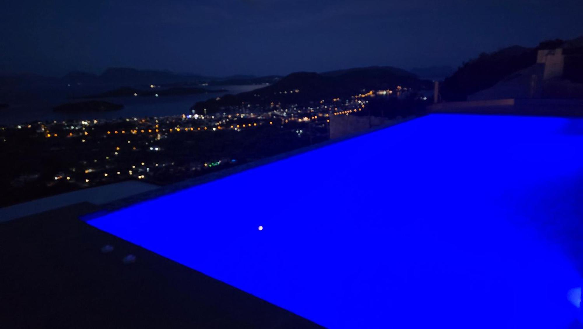 Desun Suites Kolonion Экстерьер фото